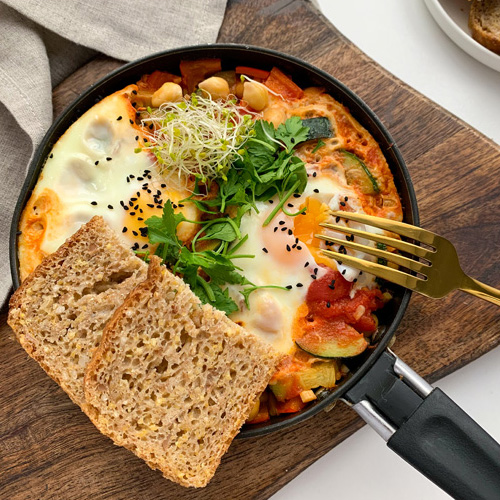 Aromatyczna szakszuka z warzywami