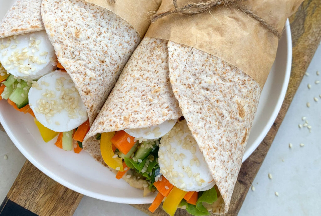 tortilla z hummusem